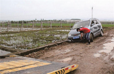 万源抚顺道路救援